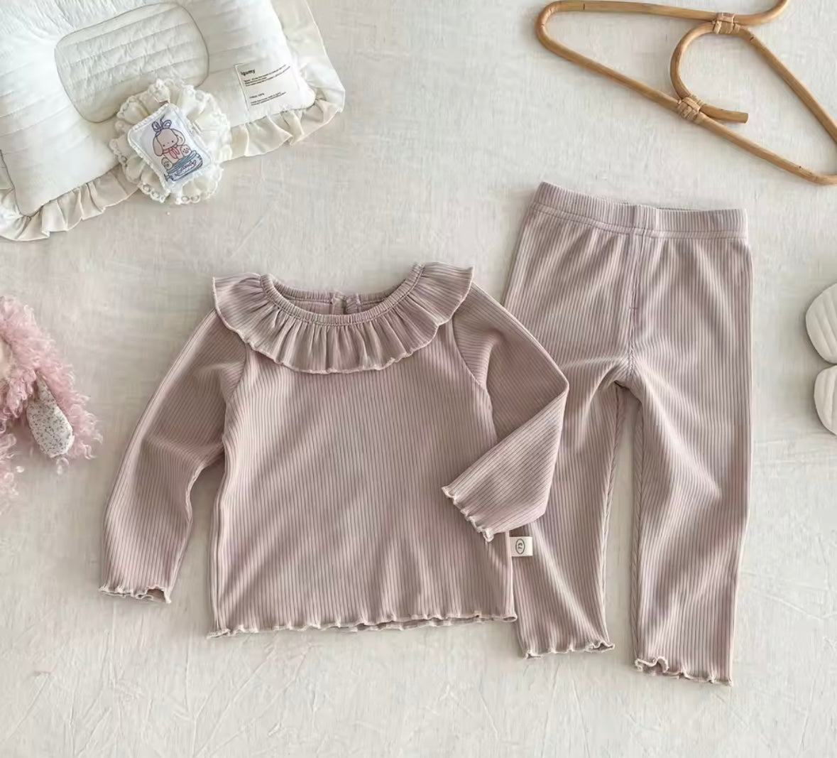 Frill collar lounge set