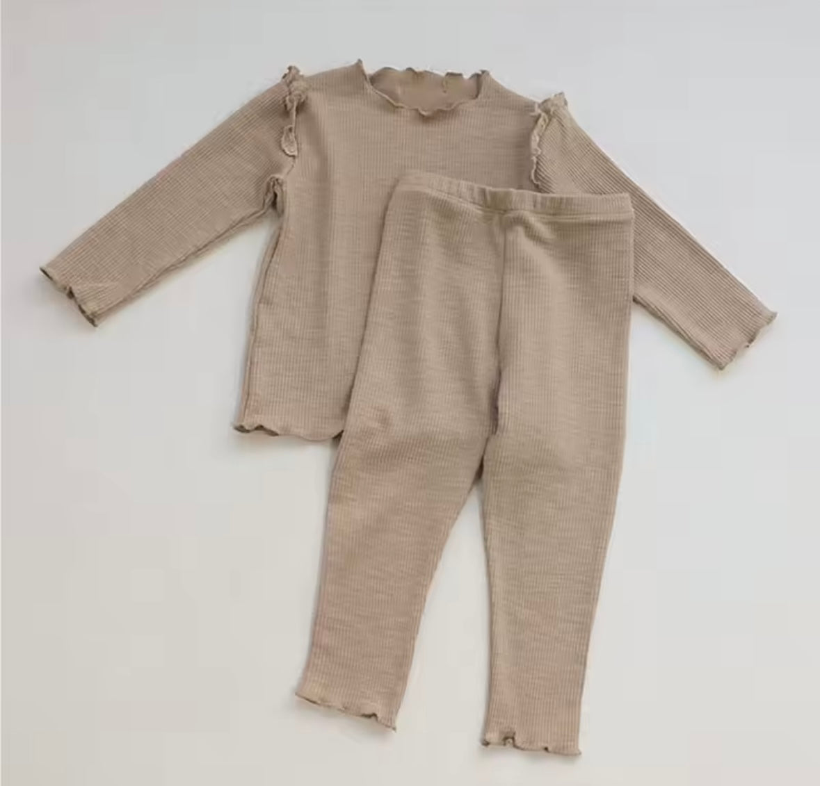 Top and leggings lounge set