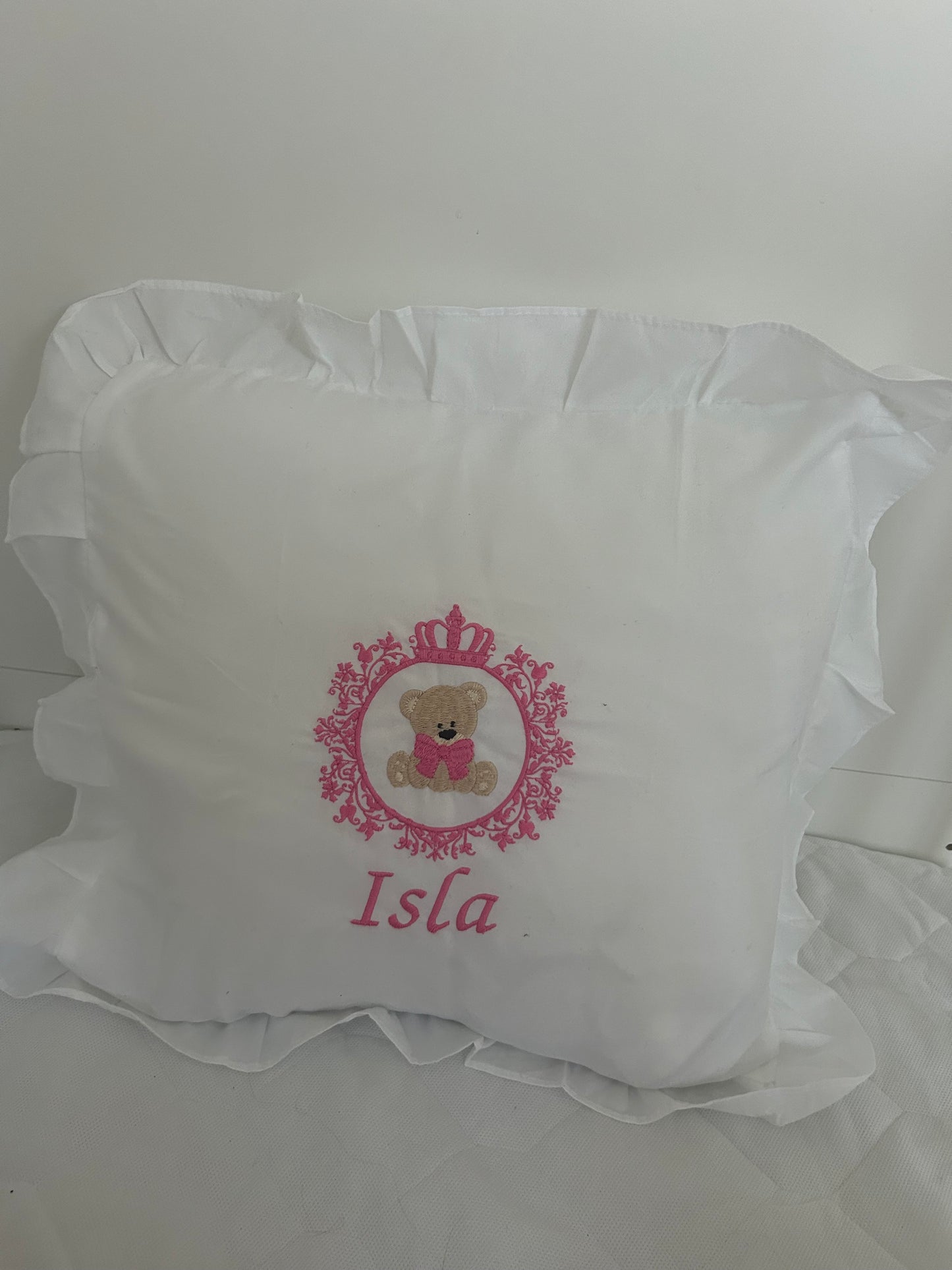 Frilly cushion cover